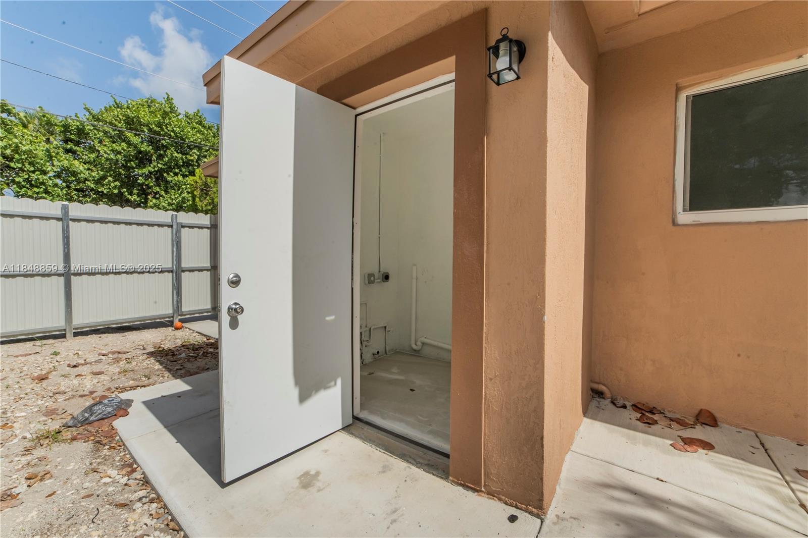 Ver detalles / 1568 sq. ft. $ 2025-07-29 0 foto