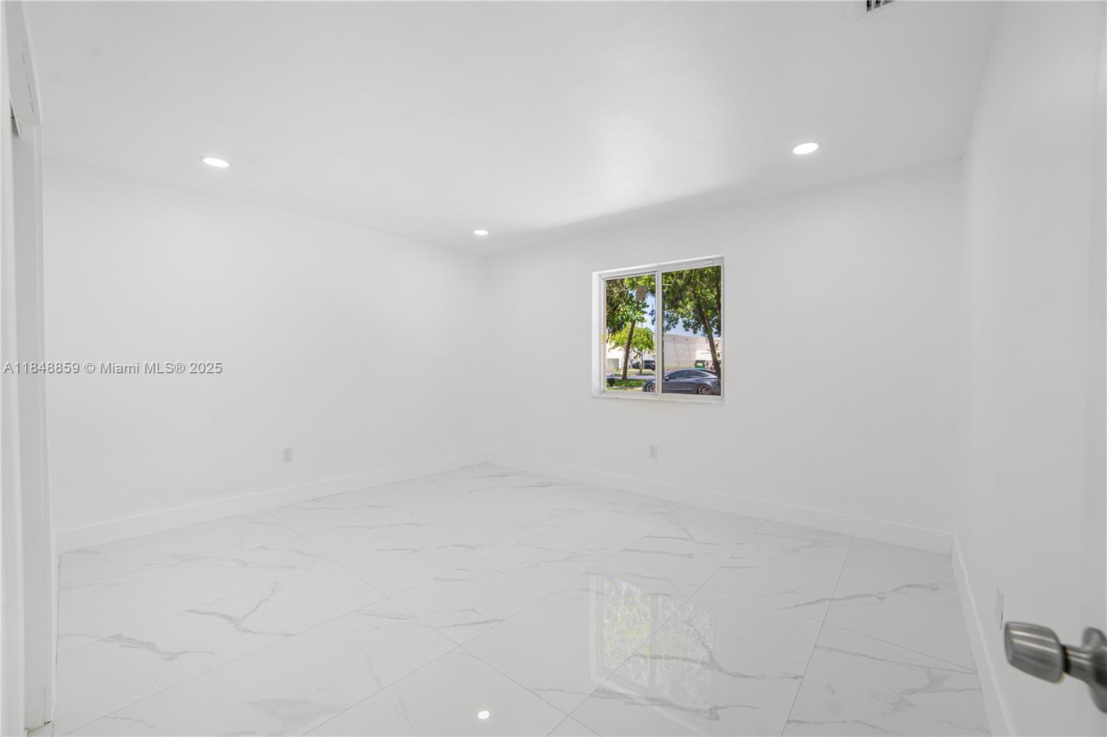 Ver detalles / 1568 sq. ft. $ 2025-07-29 0 foto