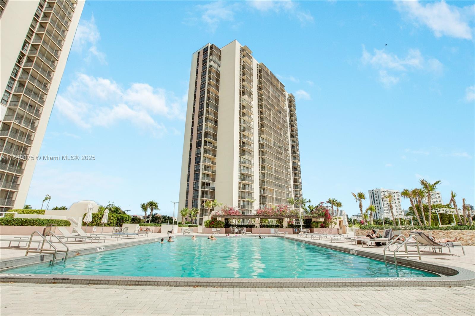 Photo of 20301 Country Club Drive  #526, Aventura, Florida, 33180 - 