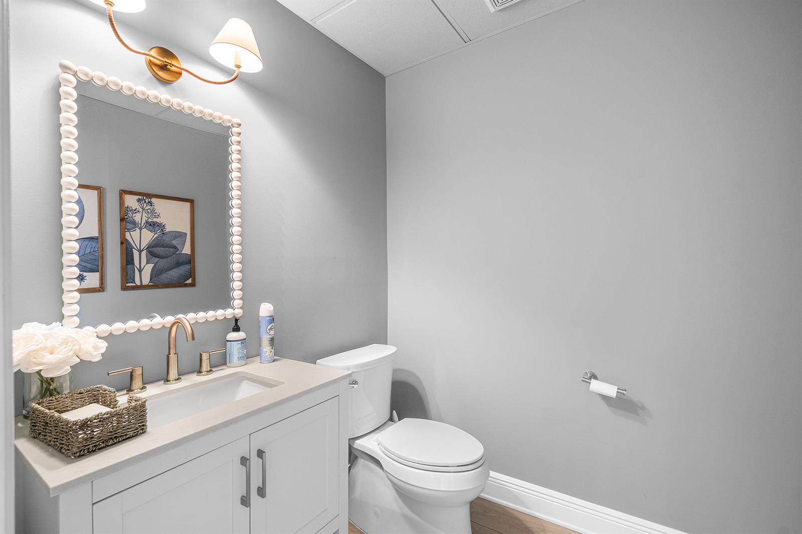 Ver detalles / 4 sq. ft. $ 2026-06-17 0 foto