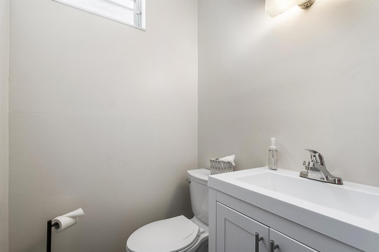 Ver detalles / 4 sq. ft. $ 2026-06-17 0 foto
