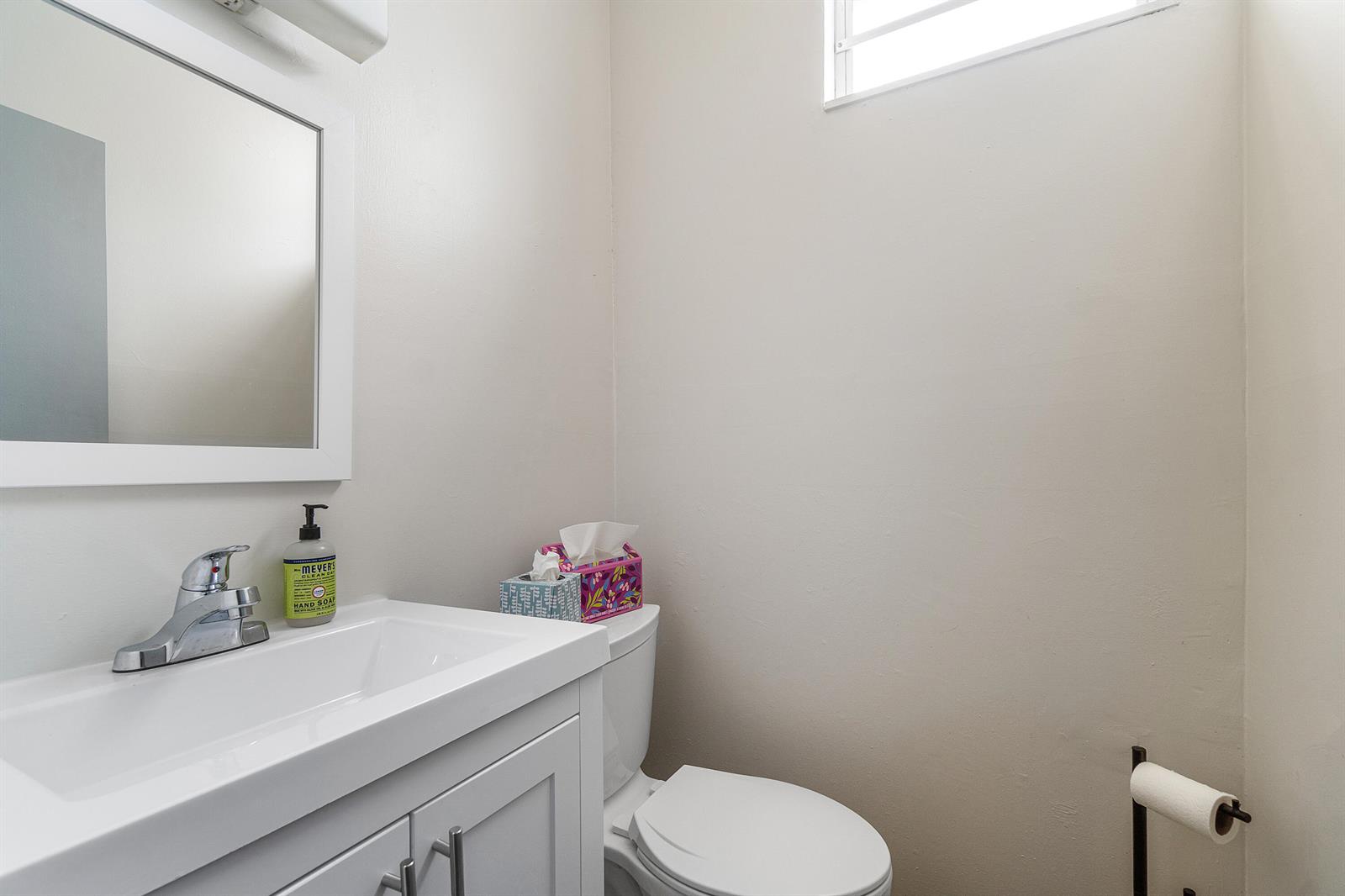 Ver detalles / 4 sq. ft. $ 2026-06-17 0 foto