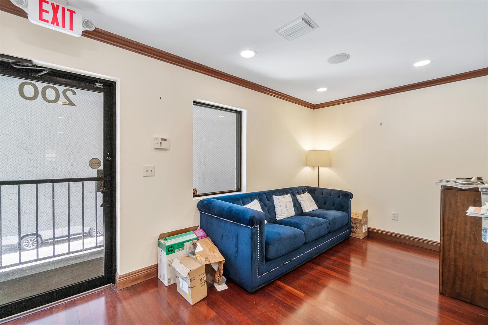 Ver detalles / 4 sq. ft. $ 2026-06-17 0 foto