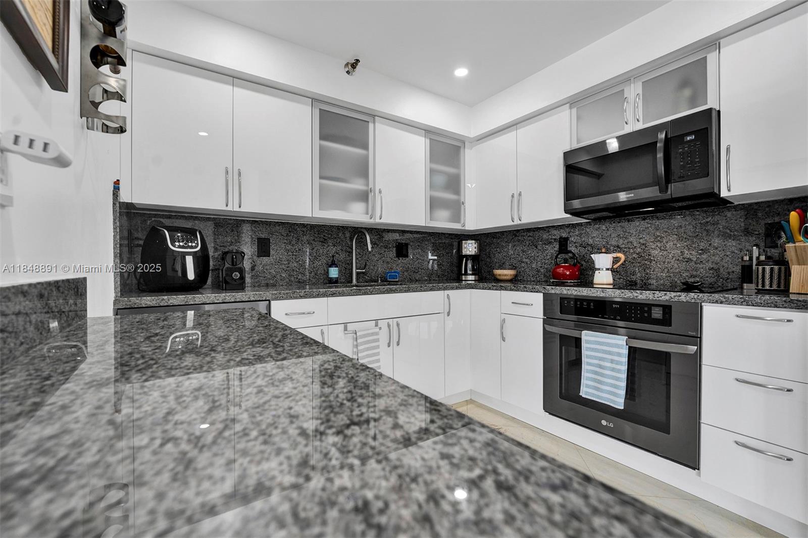 Photo of 3530 Mystic Pointe Dr  #2413, Aventura, Florida, 33180 - 