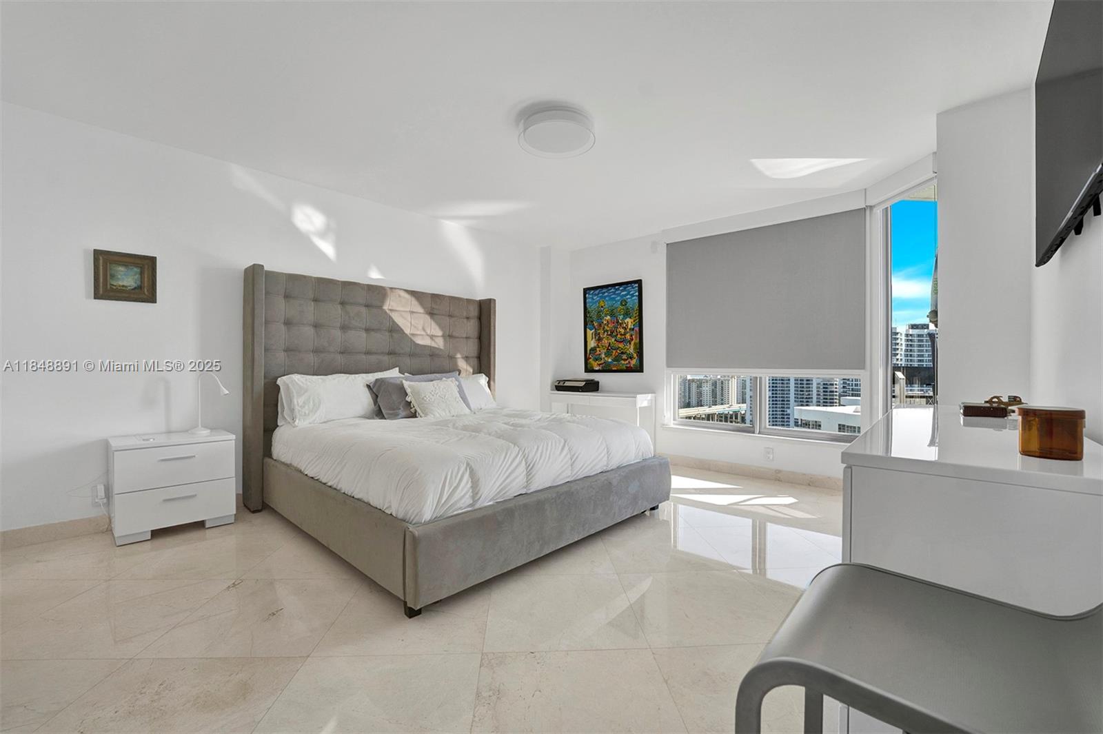 Photo of 3530 Mystic Pointe Dr  #2413, Aventura, Florida, 33180 - 