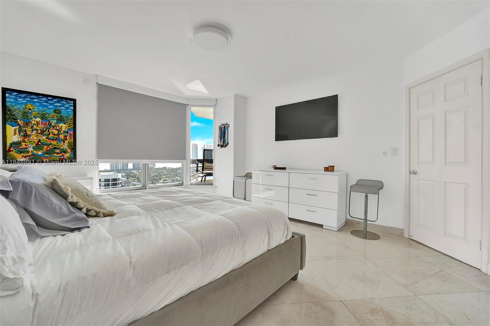 Photo of 3530 Mystic Pointe Dr  #2413, Aventura, Florida, 33180 - 