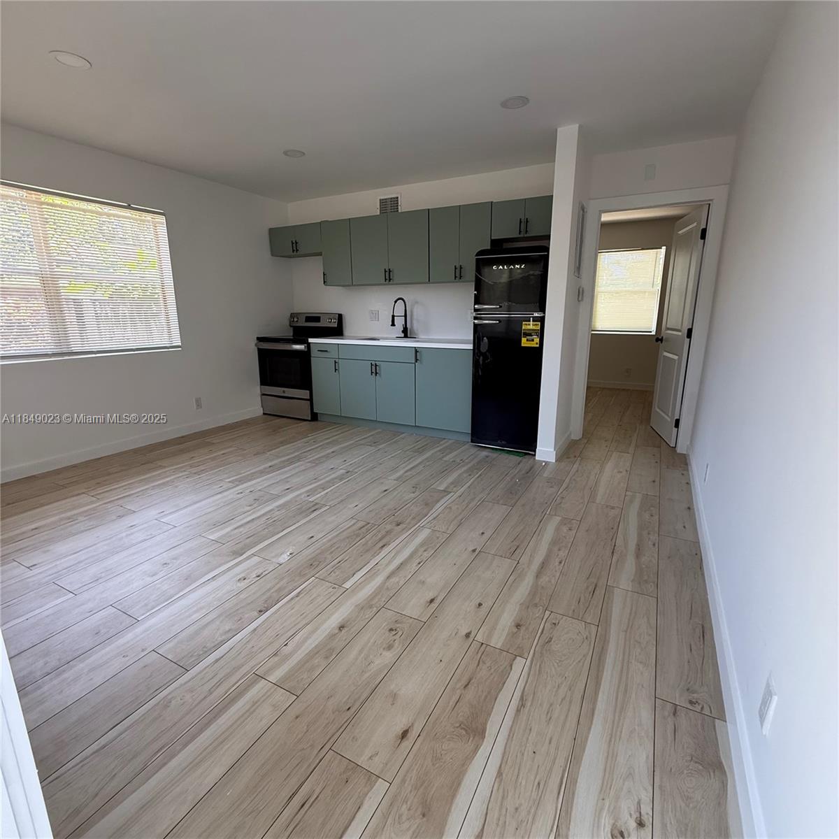 Ver detalles / 2080 sq. ft. $ 2025-08-07 0 foto