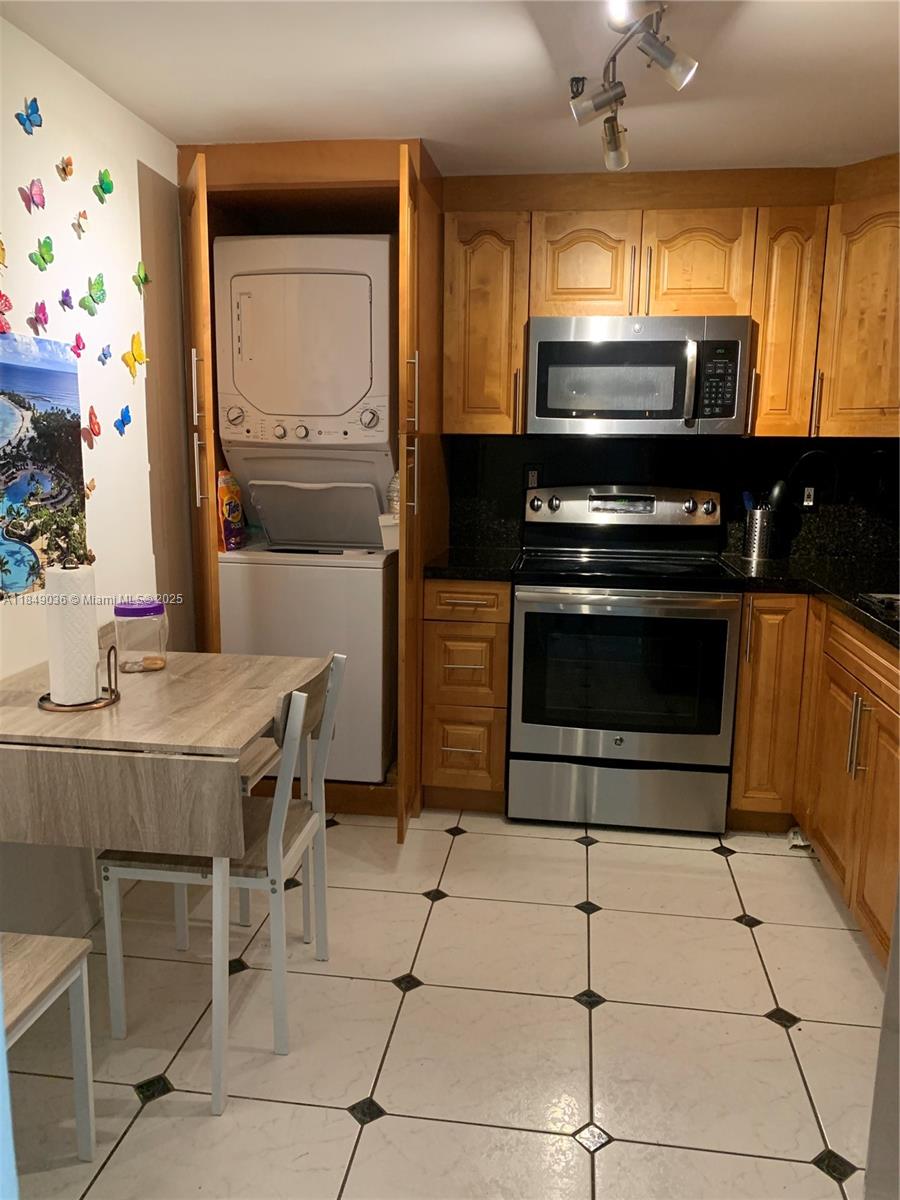 See details 604 2 / 2 1232 sq. ft. $ 2025-07-29 0 Photo