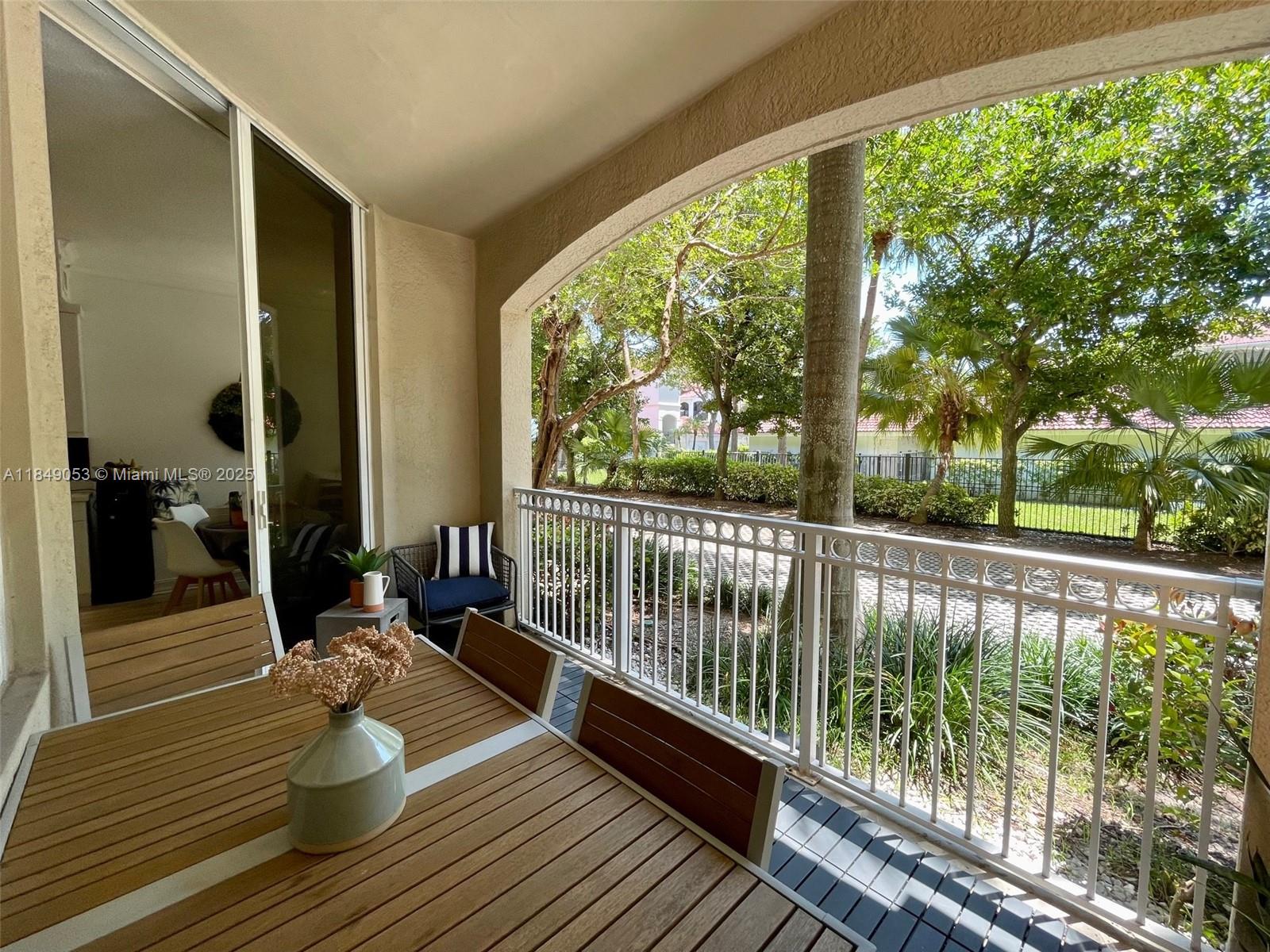 Photo of 3001 185th St  #123, Aventura, Florida, 33180 - 