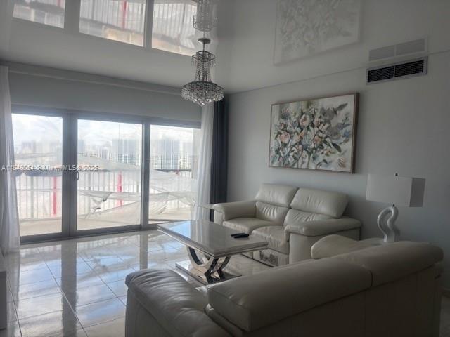 See details PHG 2 / 2 1240 sq. ft. $ 2025-07-29 0 Photo