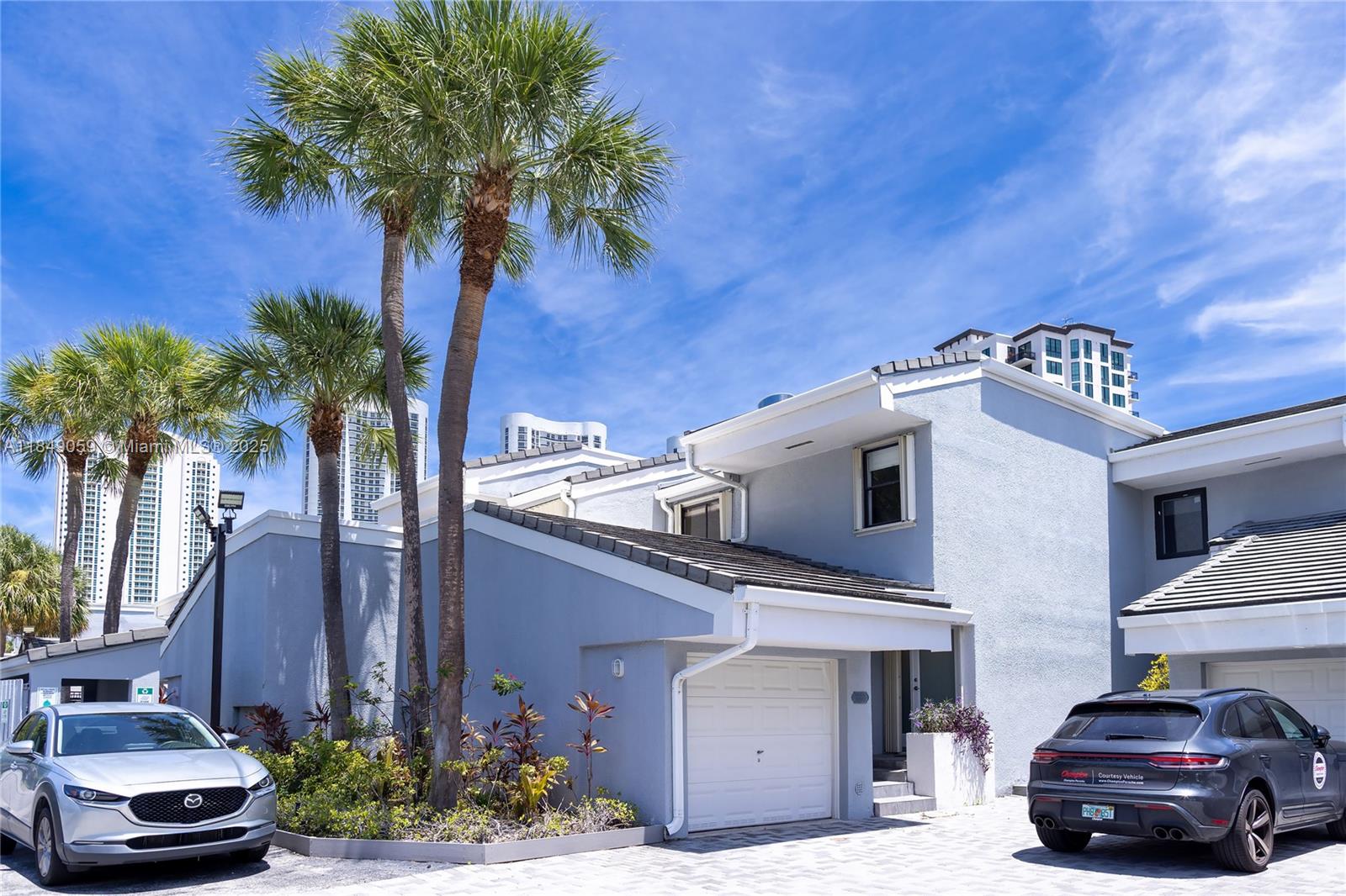 See details 330 4 / 3 2425 sq. ft. $ 2025-07-29 0 Photo