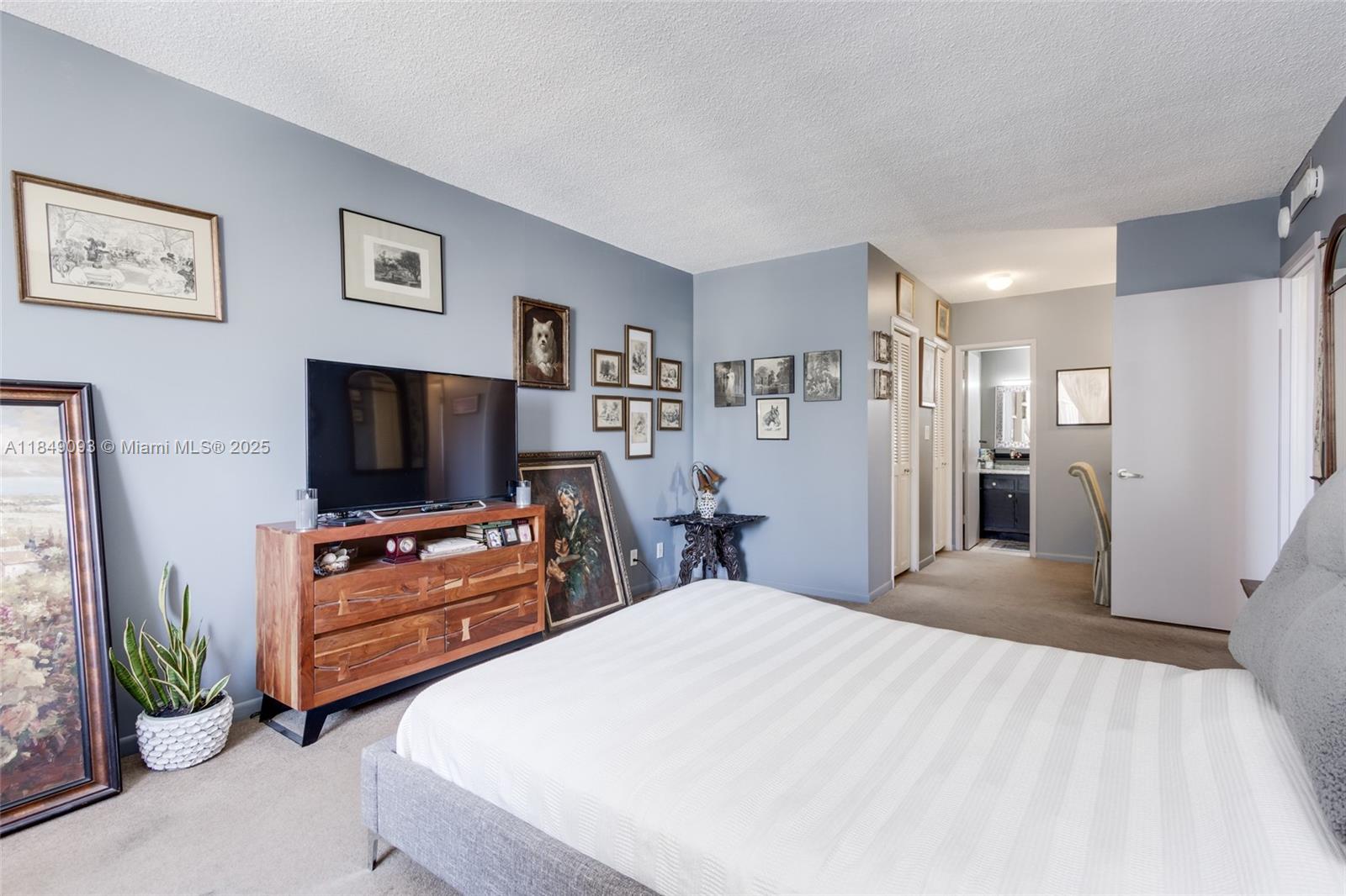 See details 519 2 / 2 1284 sq. ft. $ 2025-07-29 0 Photo