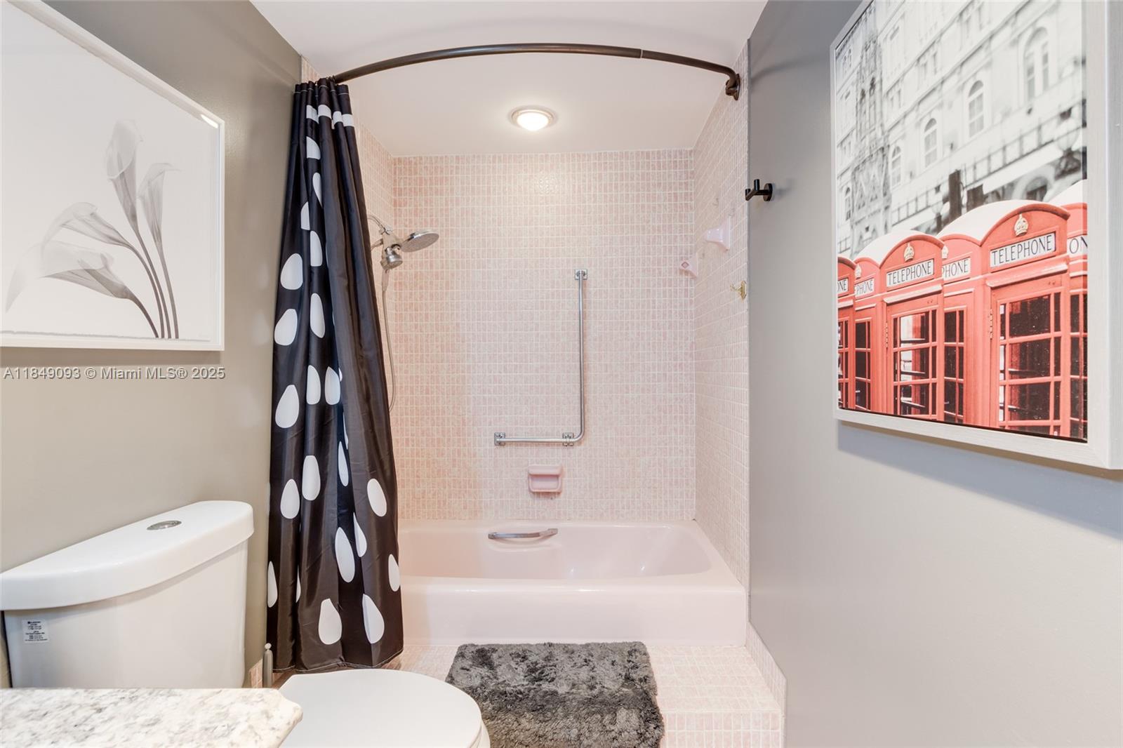 See details 519 2 / 2 1284 sq. ft. $ 2025-07-29 0 Photo