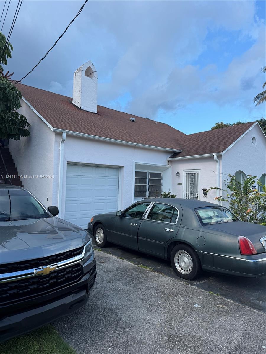 See details / 3665 sq. ft. $ 2025-08-01 0 Photo
