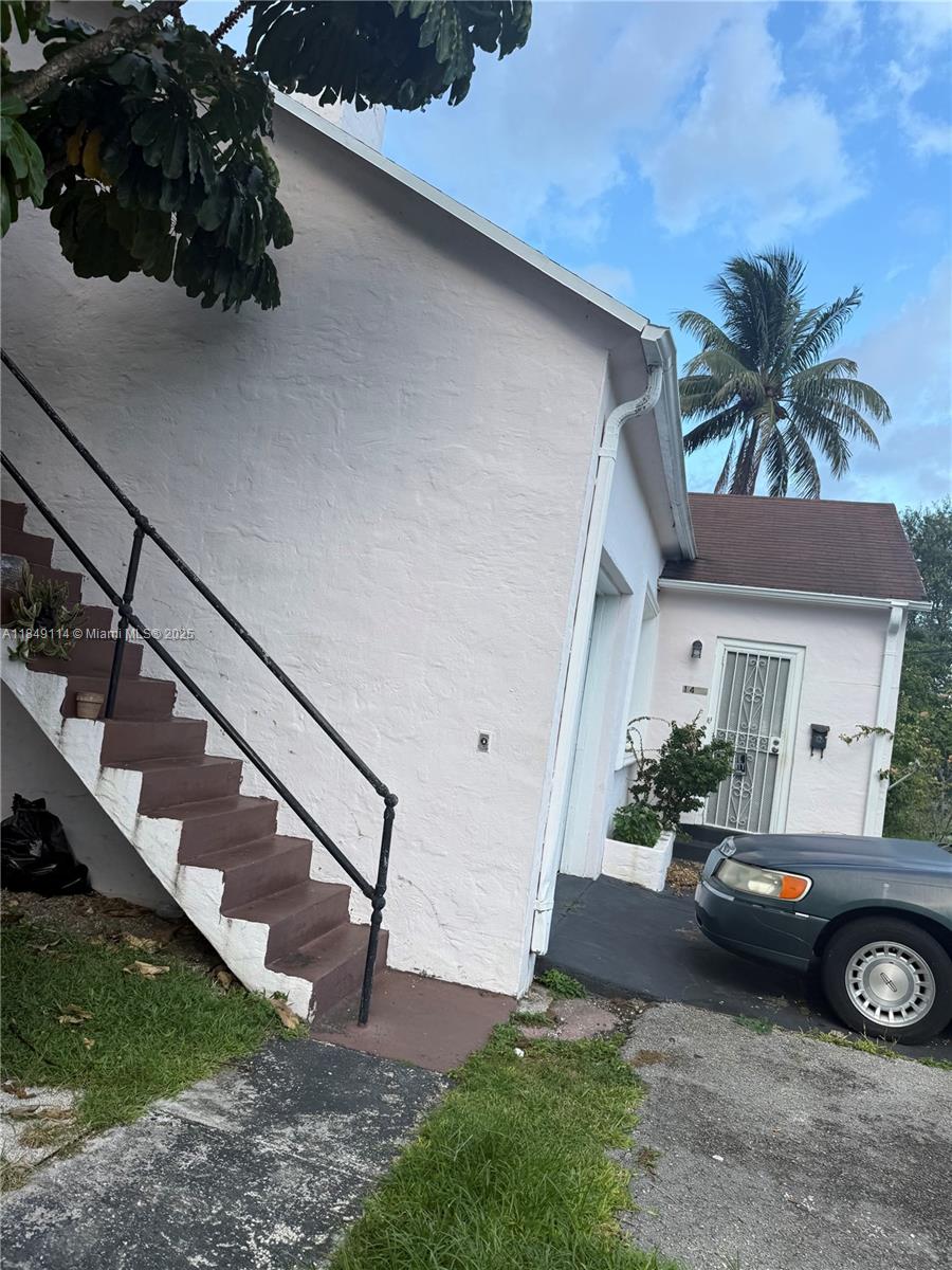 See details / 3665 sq. ft. $ 2025-08-01 0 Photo