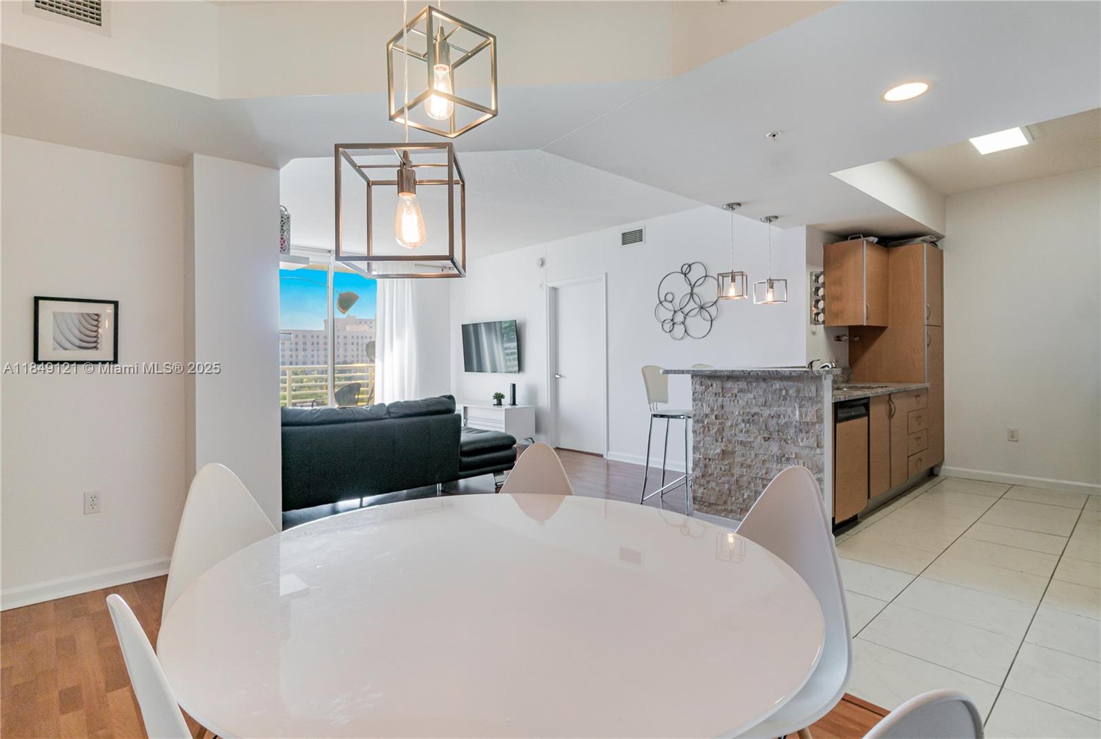 Photo of 2775 187th St  #516, Aventura, Florida, 33180 - 