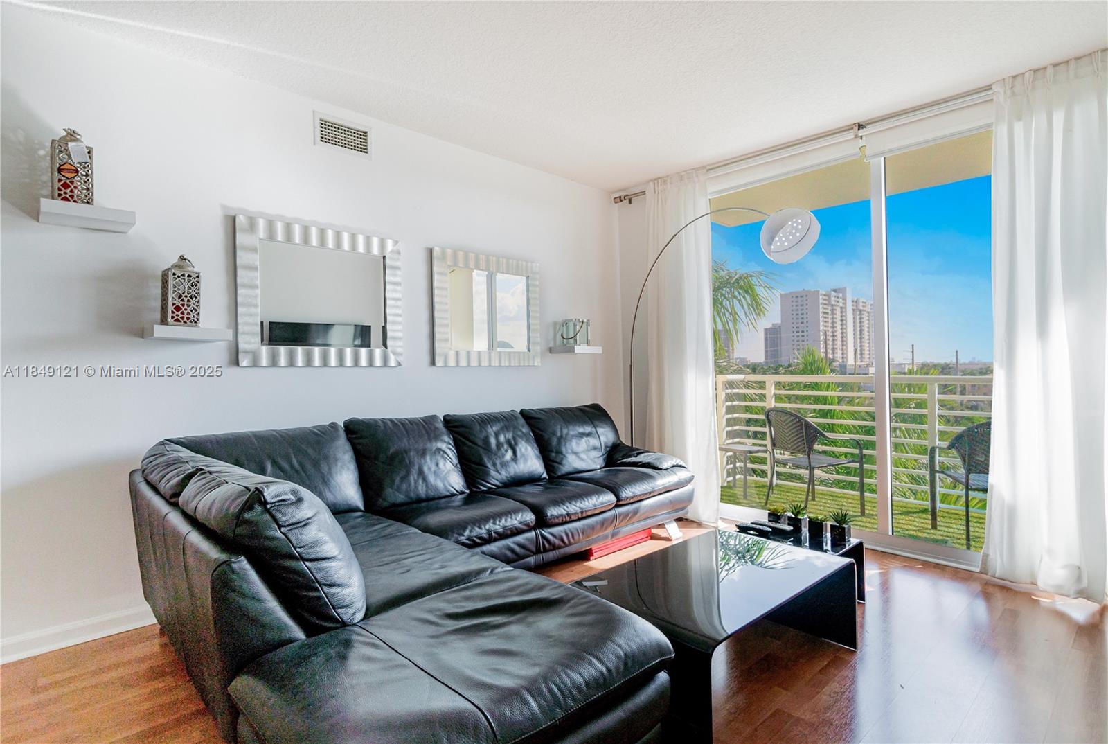 Photo of 2775 187th St  #516, Aventura, Florida, 33180 - 