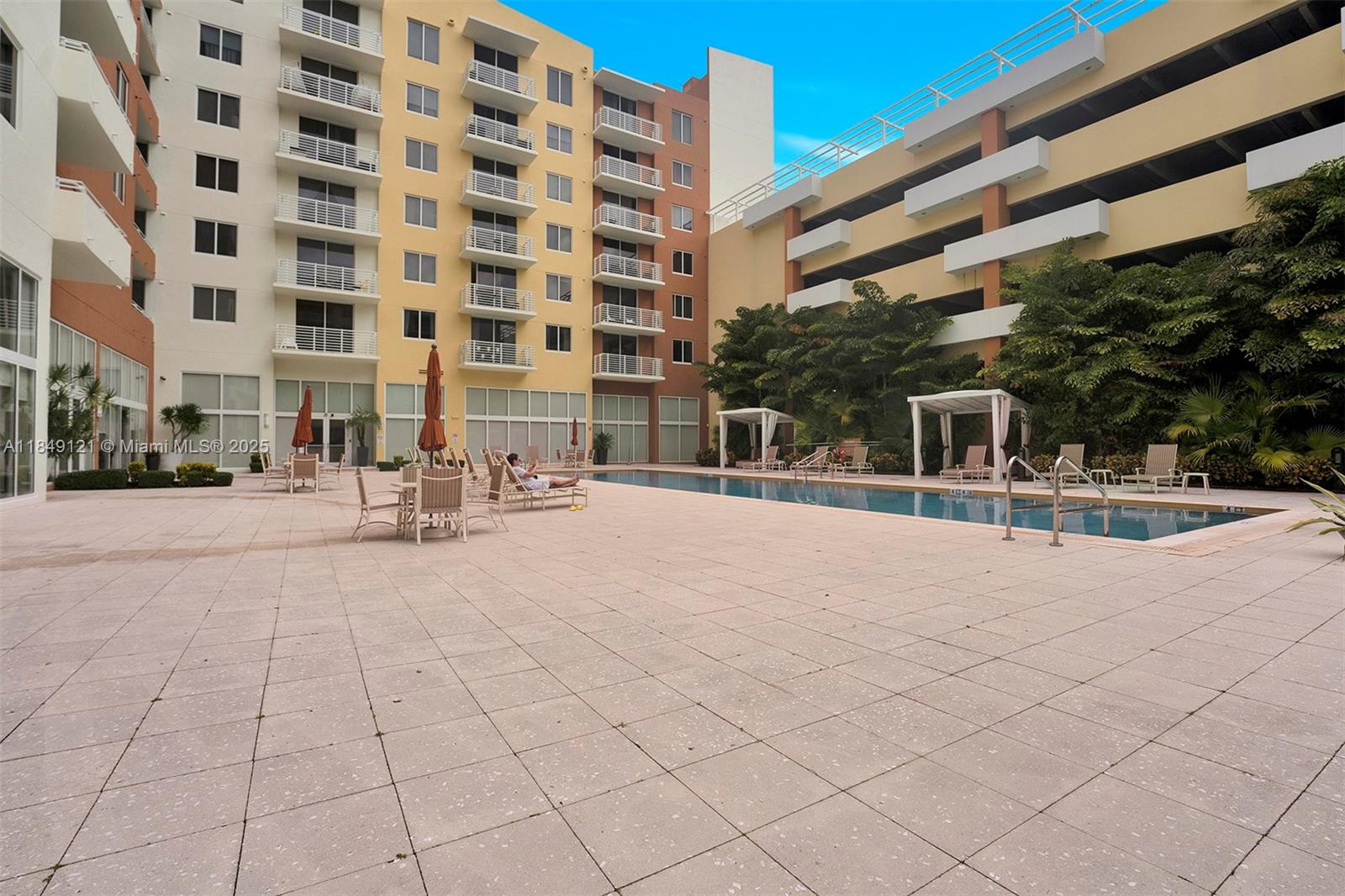 Photo of 2775 187th St  #516, Aventura, Florida, 33180 - 