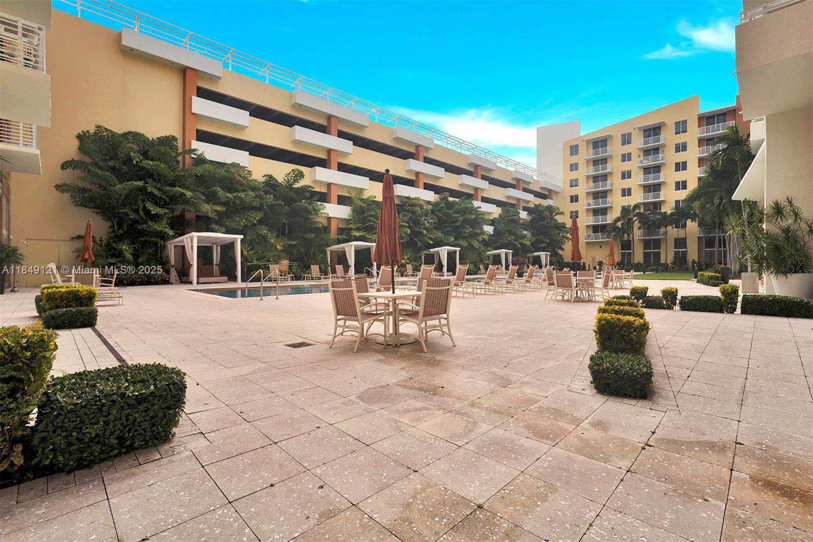 Photo of 2775 187th St  #516, Aventura, Florida, 33180 - 