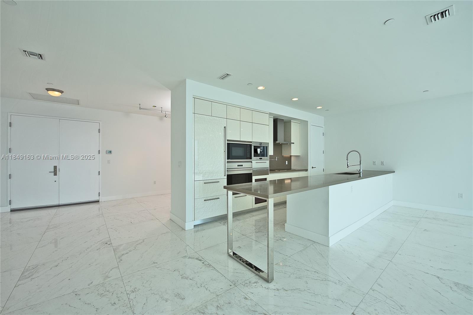 Photo of 17475 Collins Ave #2003, Sunny Isles Beach, Florida, 33160 -