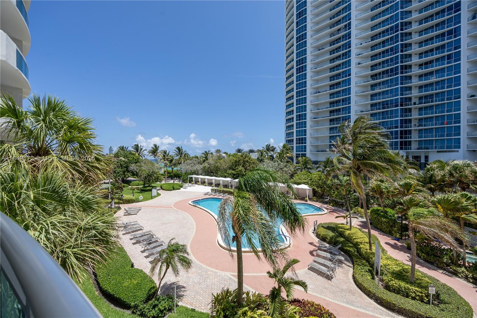 Photo of 3001 Ocean Dr  #425, Hollywood, Florida, 33019 - 