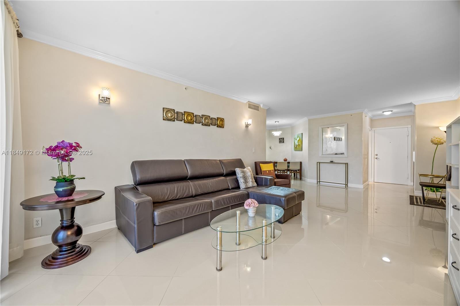 Photo of 3001 Ocean Dr  #425, Hollywood, Florida, 33019 - 