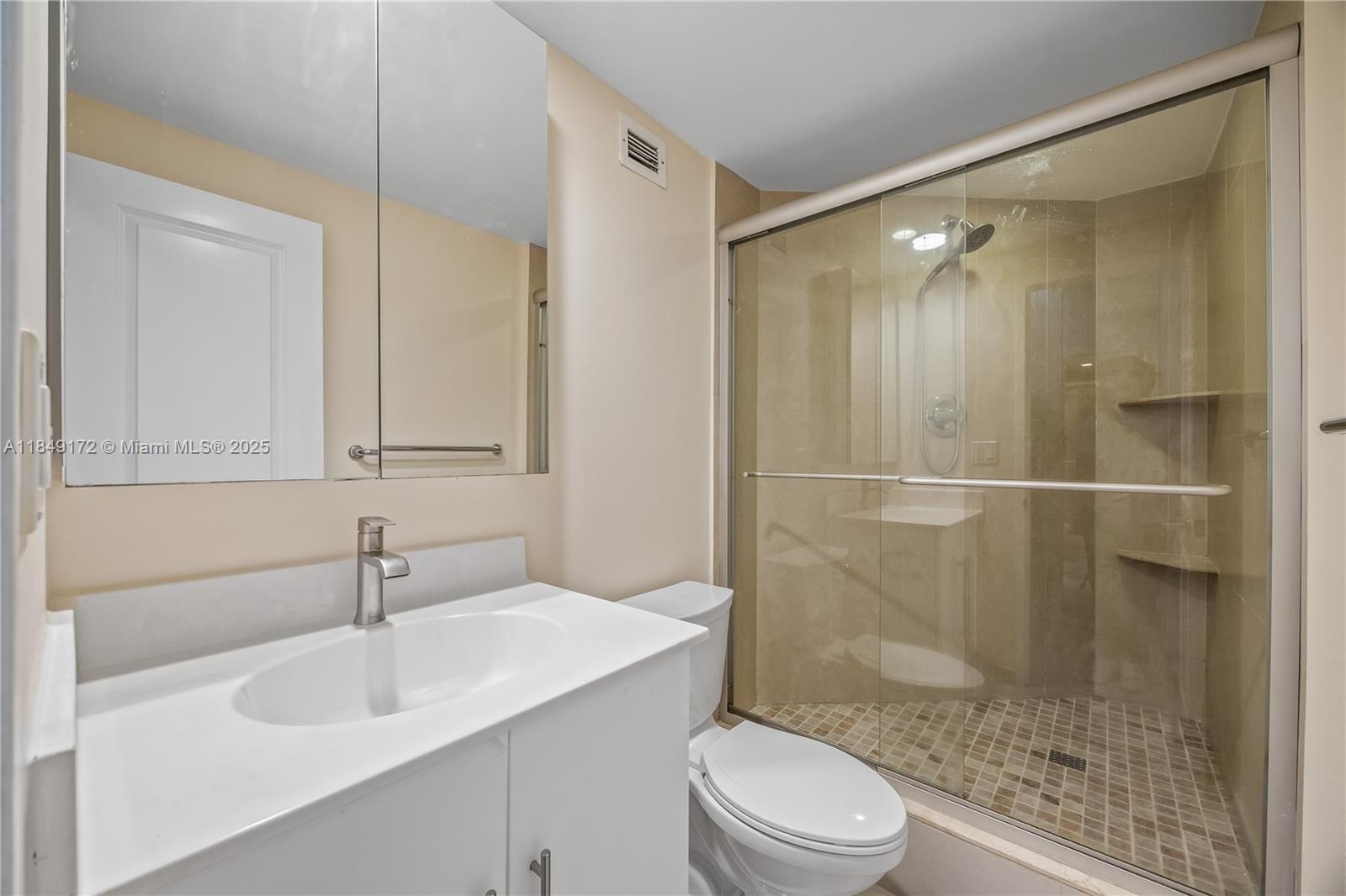 Photo of 3001 Ocean Dr  #425, Hollywood, Florida, 33019 - 
