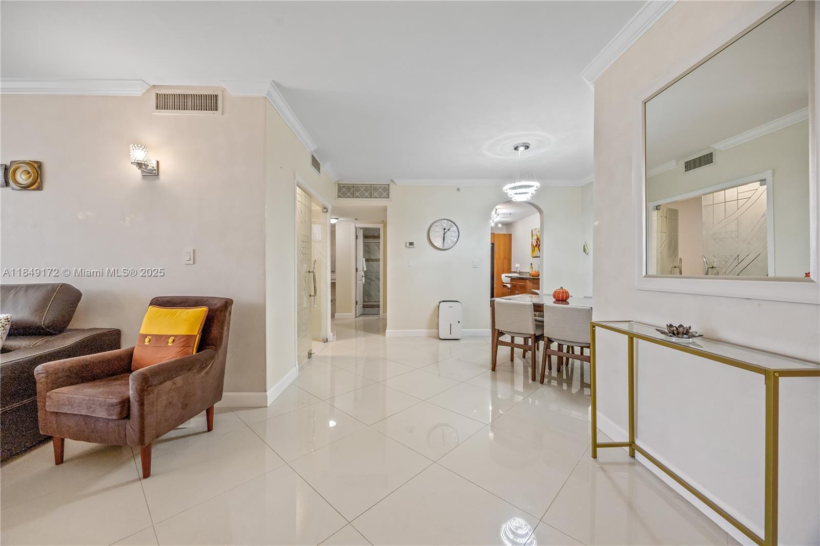 Photo of 3001 Ocean Dr  #425, Hollywood, Florida, 33019 - 
