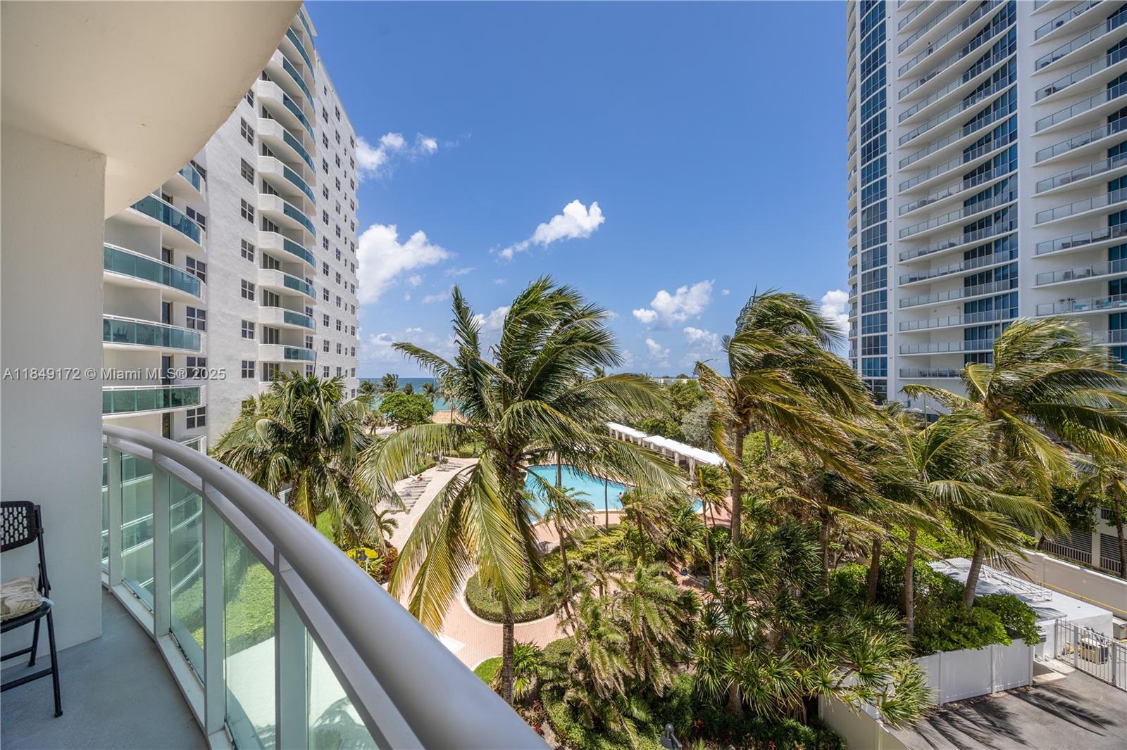 Photo of 3001 Ocean Dr  #425, Hollywood, Florida, 33019 - 
