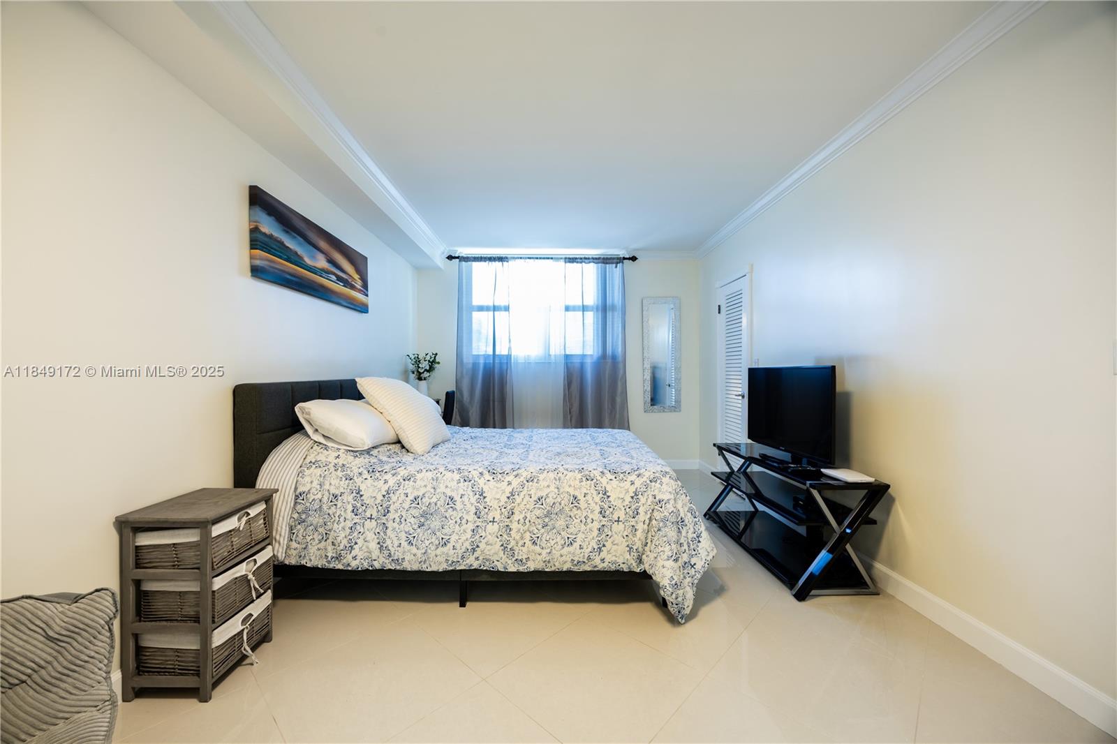 Photo of 3001 Ocean Dr  #425, Hollywood, Florida, 33019 - 