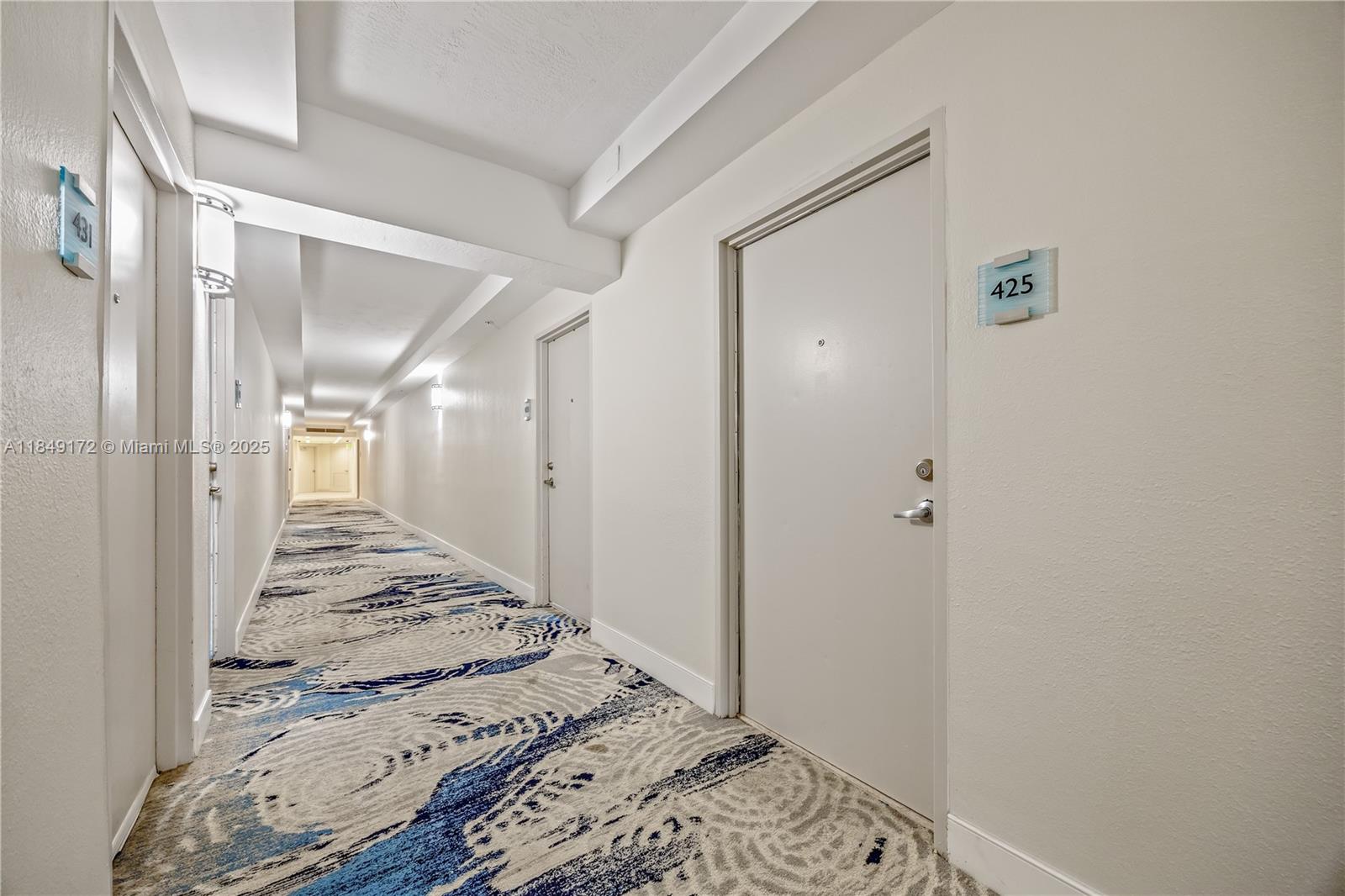 Photo of 3001 Ocean Dr  #425, Hollywood, Florida, 33019 - 