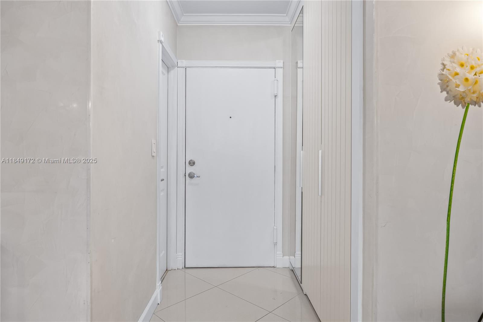 Photo of 3001 Ocean Dr  #425, Hollywood, Florida, 33019 - 
