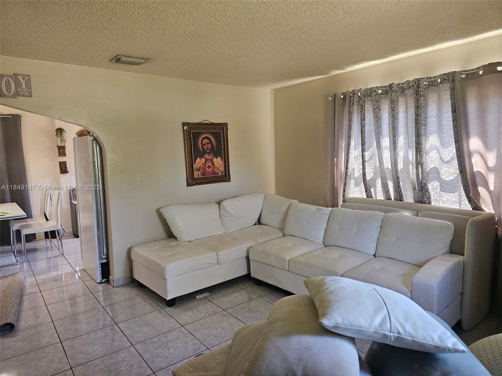 See details / 1676 sq. ft. $ 2025-07-29 0 Photo