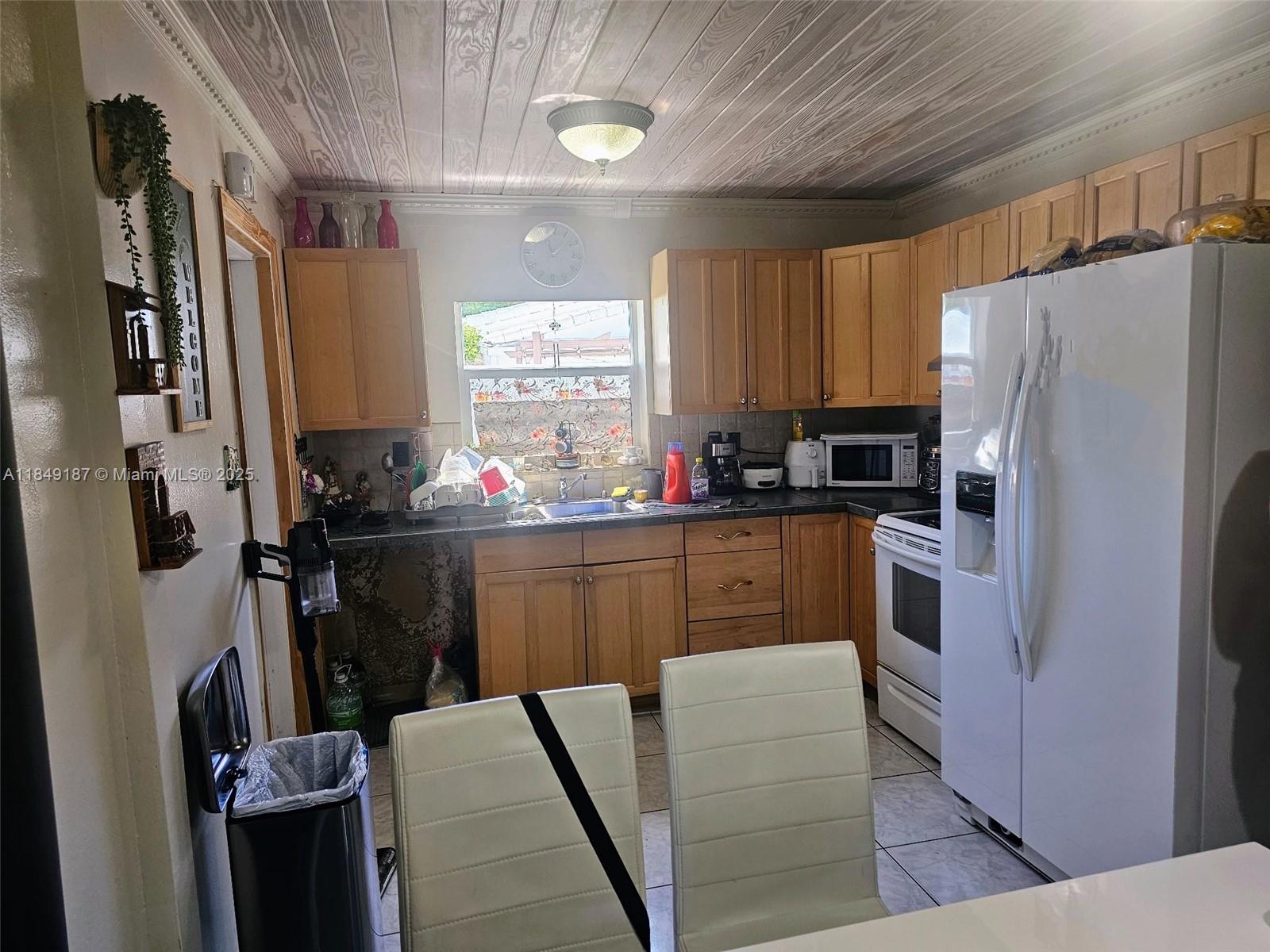 See details / 1676 sq. ft. $ 2025-07-29 0 Photo