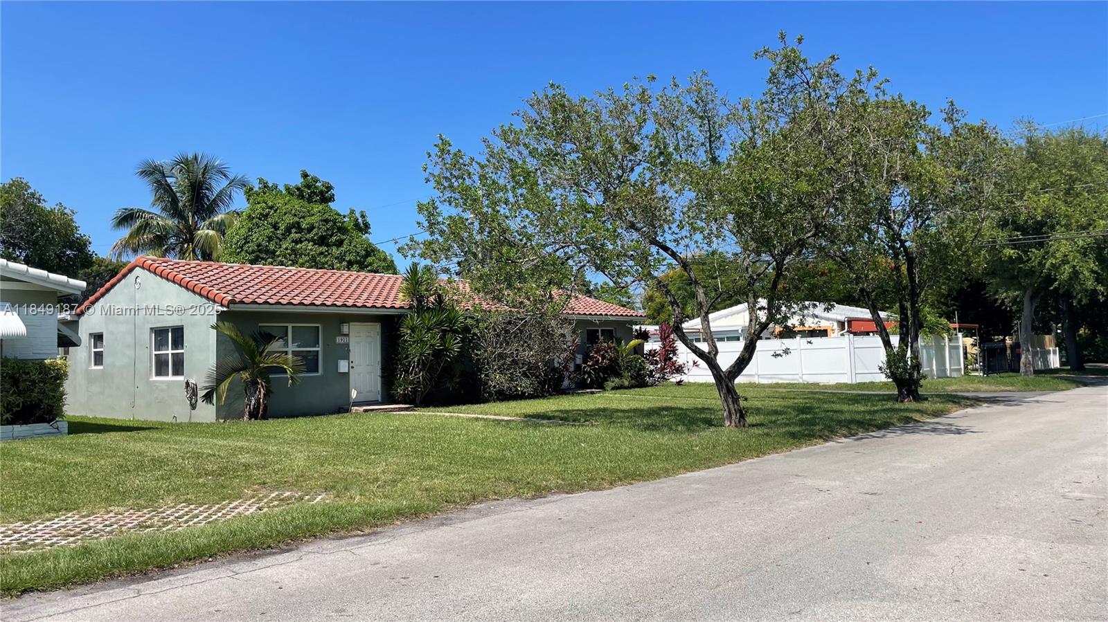 See details / 1676 sq. ft. $ 2025-07-29 0 Photo