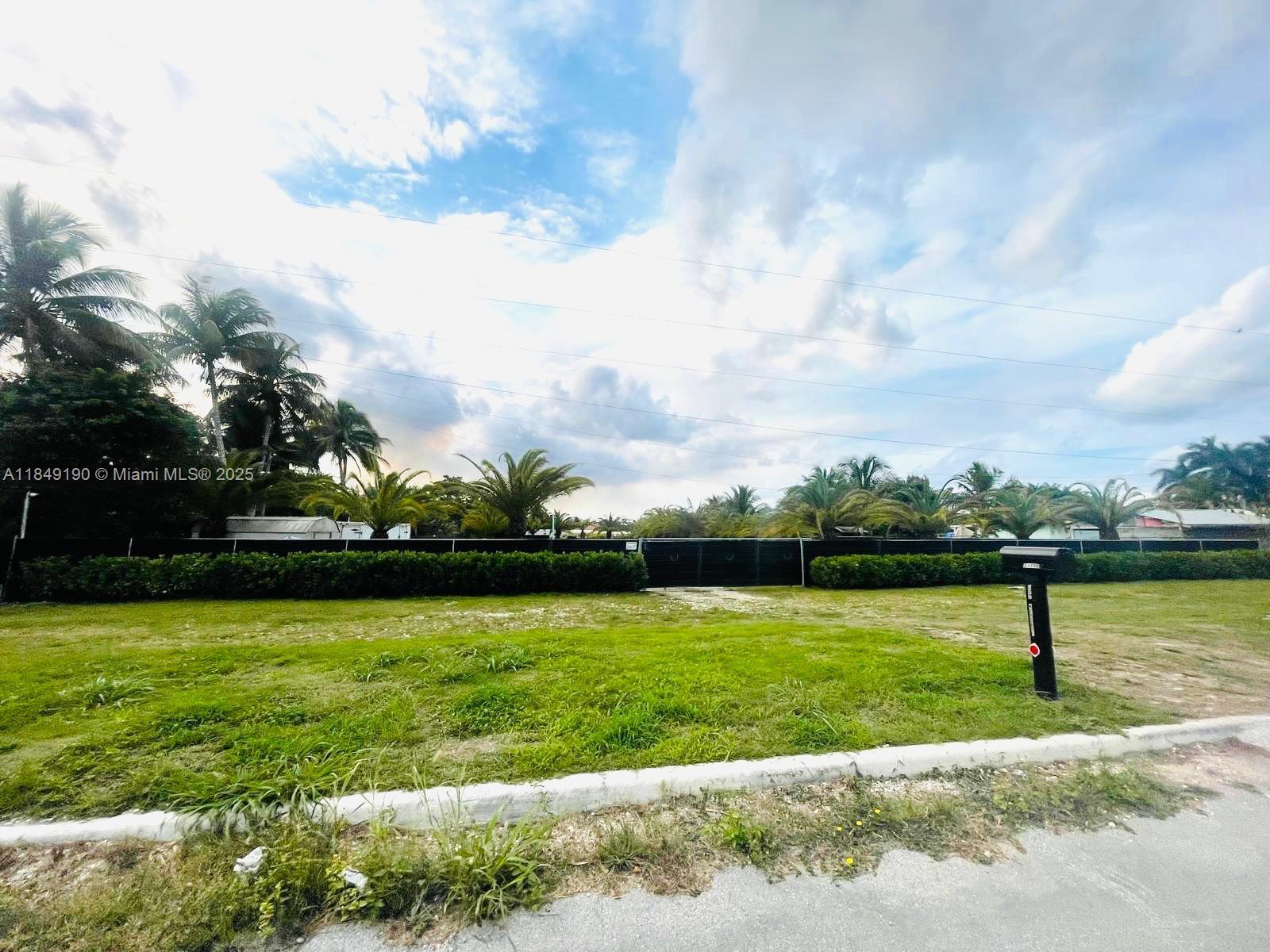 See details / sq. ft. $ 2025-07-29 0 Photo