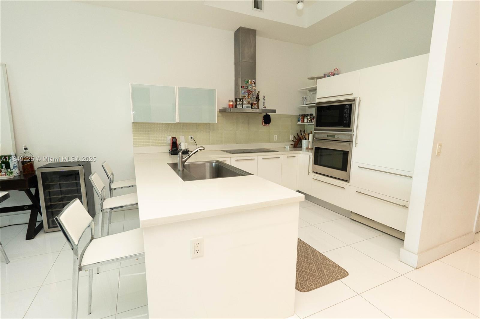 Photo of 150 Sunny Isles Blvd  (150), Sunny Isles Beach, Florida, 33160 - 