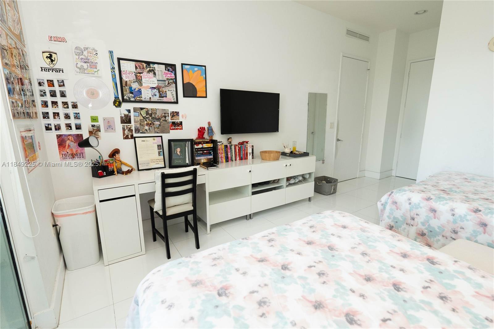 Photo of 150 Sunny Isles Blvd  (150), Sunny Isles Beach, Florida, 33160 - 