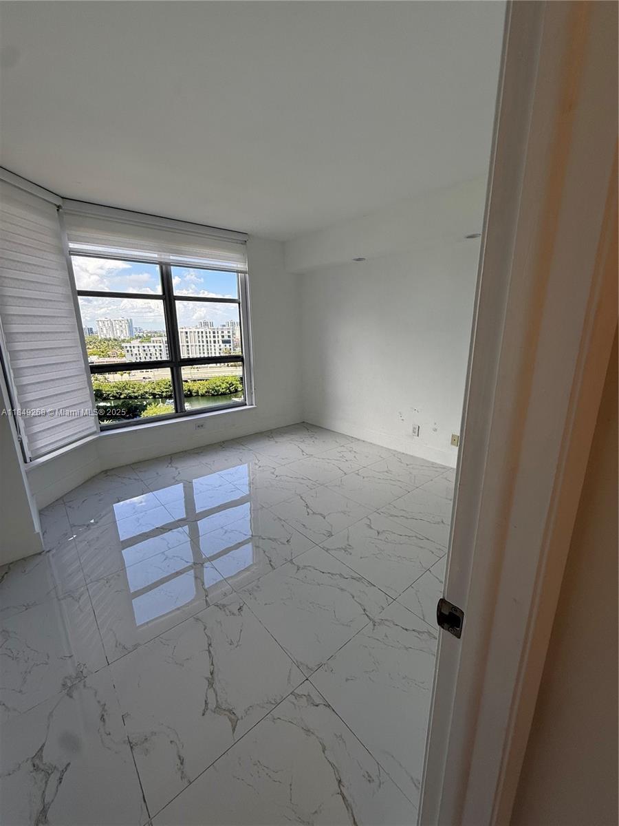 Photo of 3600 Mystic Pointe Dr  #1611, Aventura, Florida, 33180 - 