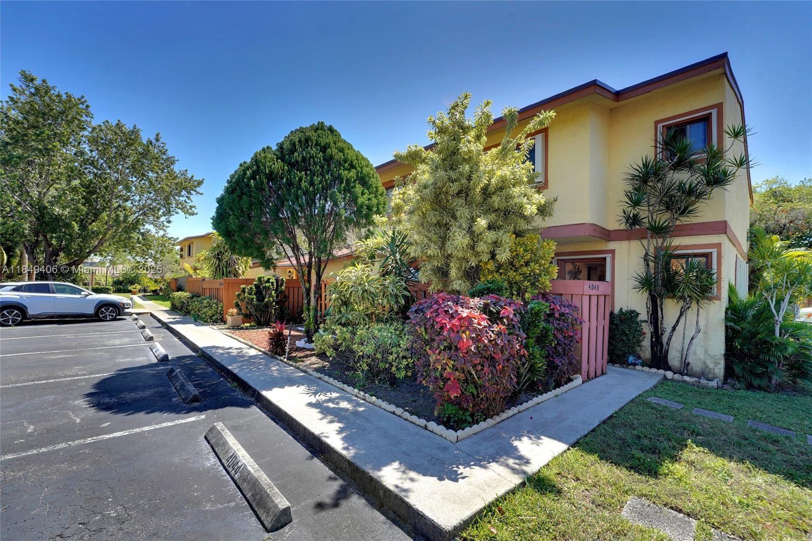 See details / 6691 sq. ft. $ 2025-07-30 0 Photo