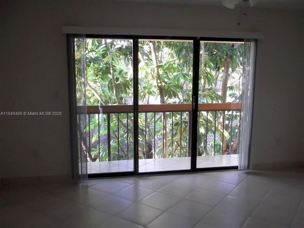 See details / 6691 sq. ft. $ 2025-07-30 0 Photo