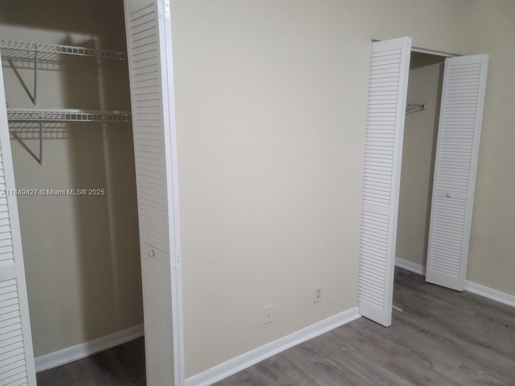 See details / 3585 sq. ft. $ 2025-07-30 0 Photo