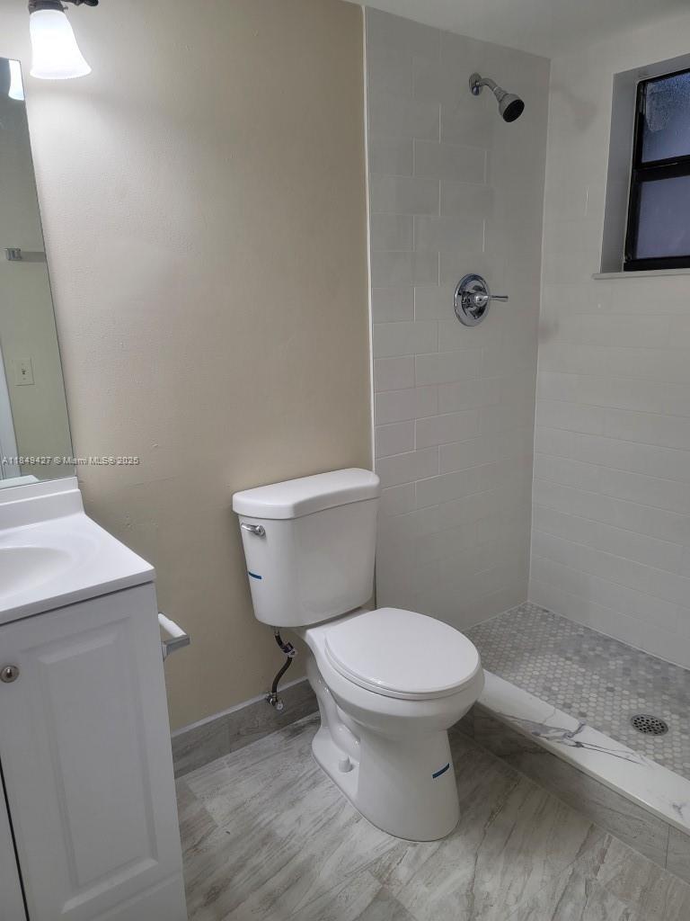 See details / 3585 sq. ft. $ 2025-07-30 0 Photo