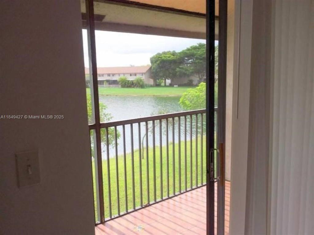 See details / 3585 sq. ft. $ 2025-07-30 0 Photo
