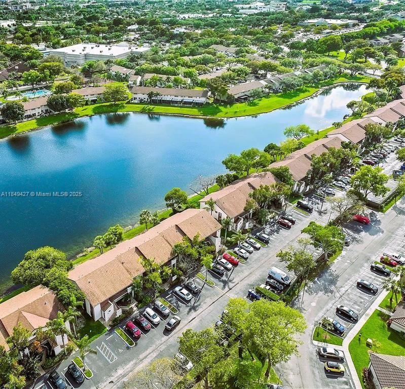 See details / 3585 sq. ft. $ 2025-07-30 0 Photo