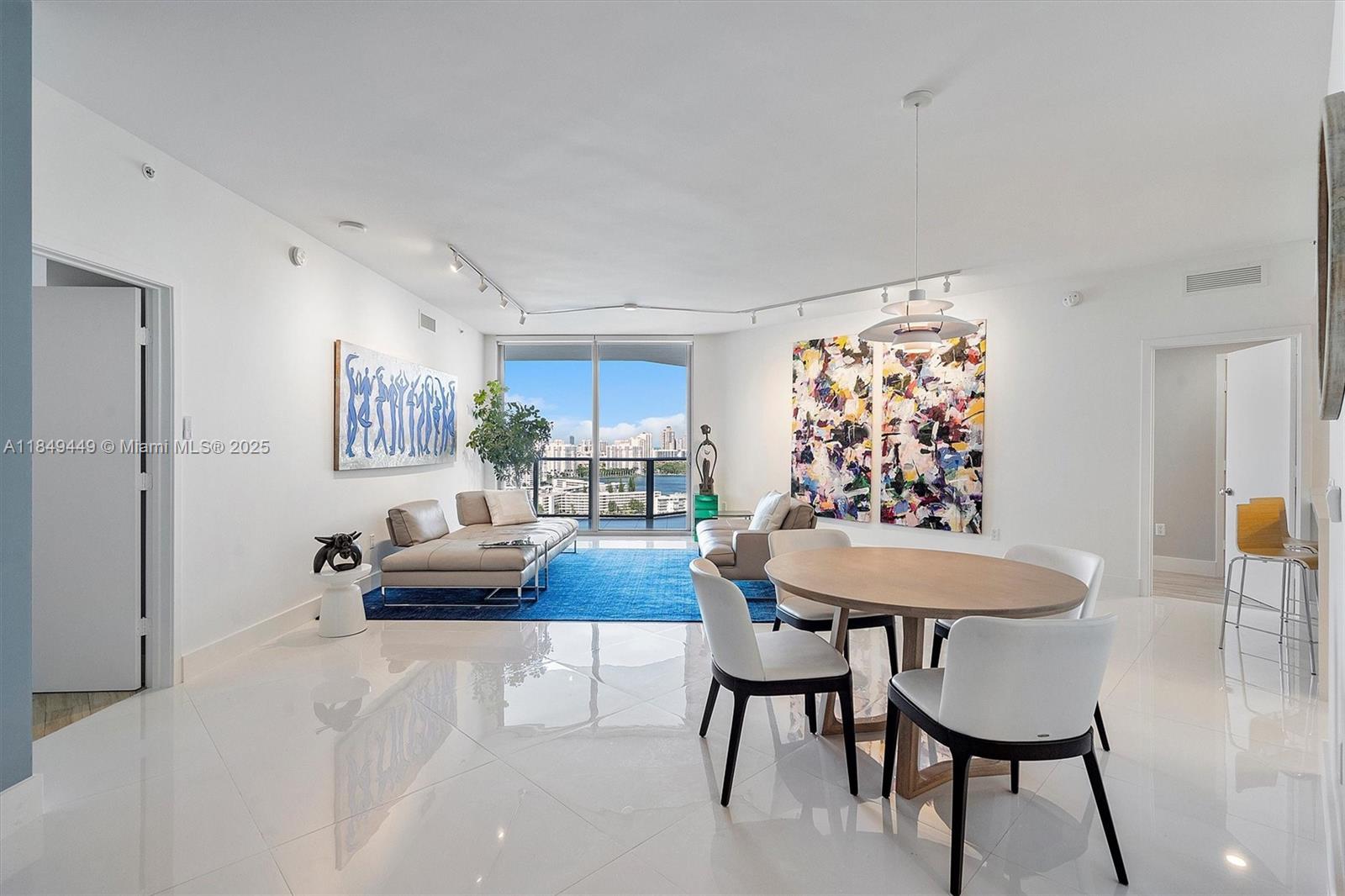 Photo of 17301 Biscayne Blvd  #2108, North Miami Beach, Florida, 33160 - 