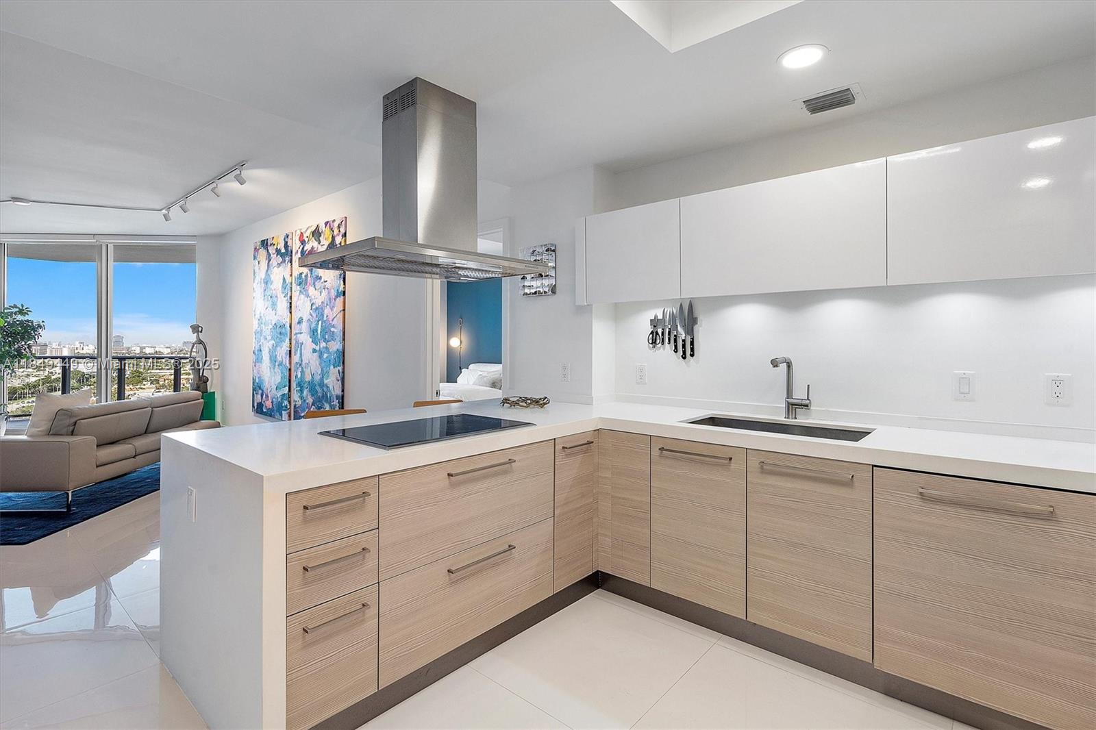Photo of 17301 Biscayne Blvd  #2108, North Miami Beach, Florida, 33160 - 