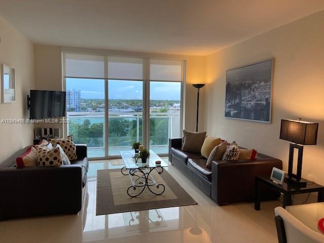 Photo of 3001 Ocean Dr  #629, Hollywood, Florida, 33019 - 