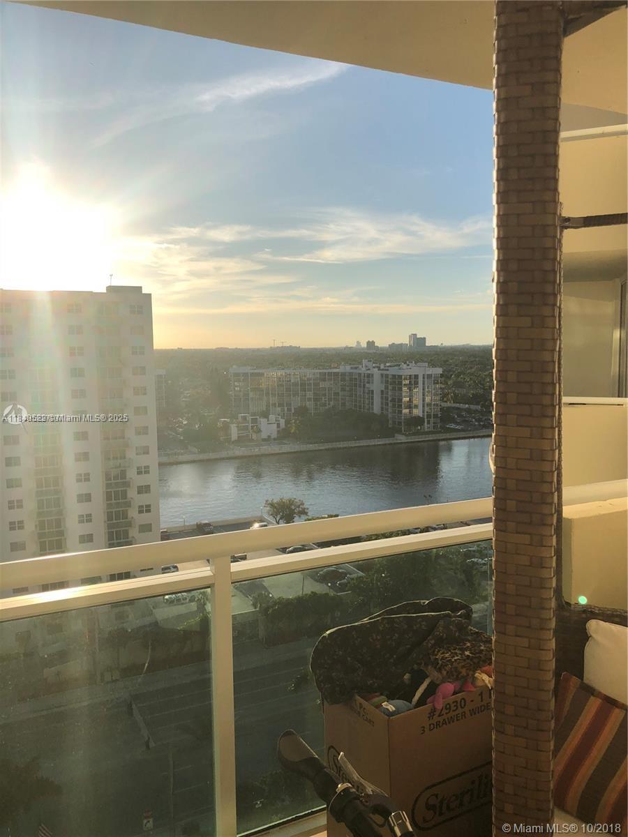 Photo of 3001 Ocean Dr  #1535, Hollywood, Florida, 33019 - 