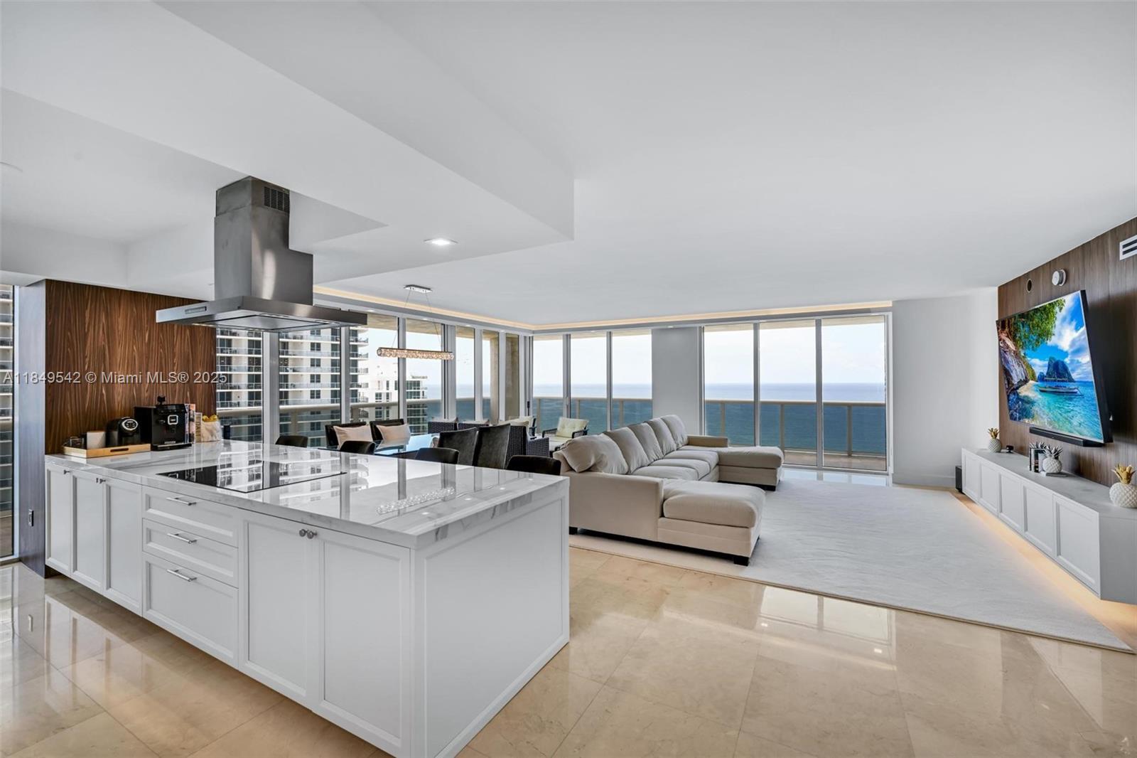 See details 2601 3 / 4 2078 sq. ft. $ 2025-07-30 0 Photo